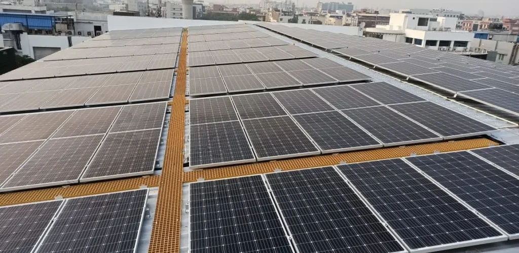 پنل خورشیدی سوله صنعتی هیبریدی