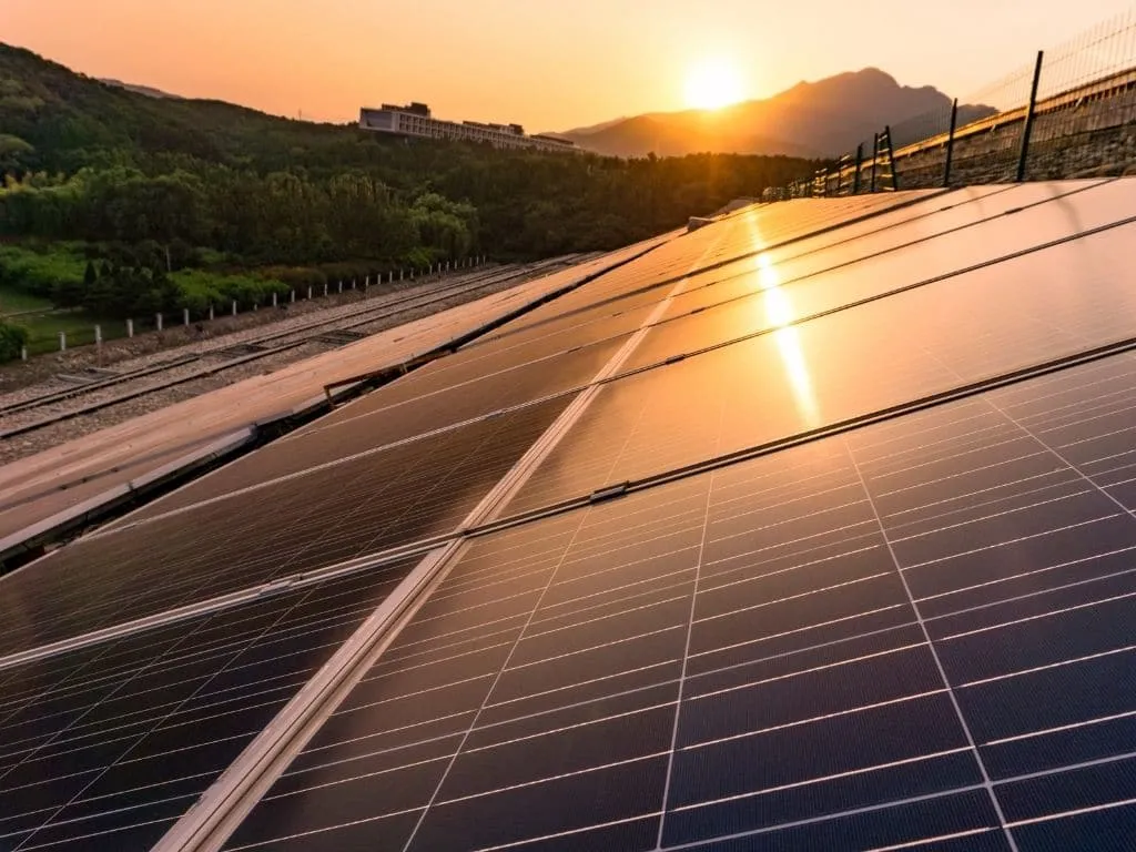 پنل خورشیدی سوله ضد گردوغبار