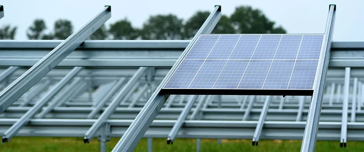 پنل خورشیدی سوله قاب تقویت‌شده