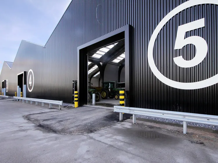 ساخت سوله صنعتی با مصالح بازیافتی